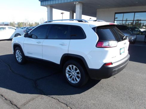 Used 2020 Jeep Cherokee Latitude image 3