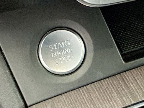 Used 2021 Audi Q5 Premium Plus w/ Premium Plus Package image 35