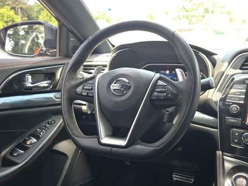 Used 2020 Nissan Maxima SR w/ Sport Mat Group FWD image 36