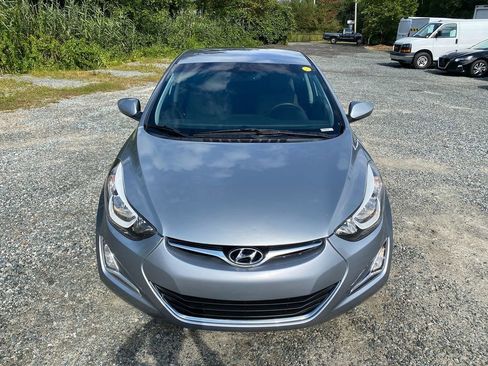 Used 2016 Hyundai Elantra SE w/ Option Group 02 image 3