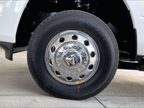 New 2026 RAM 3500 Laramie AWD/4WD image 10