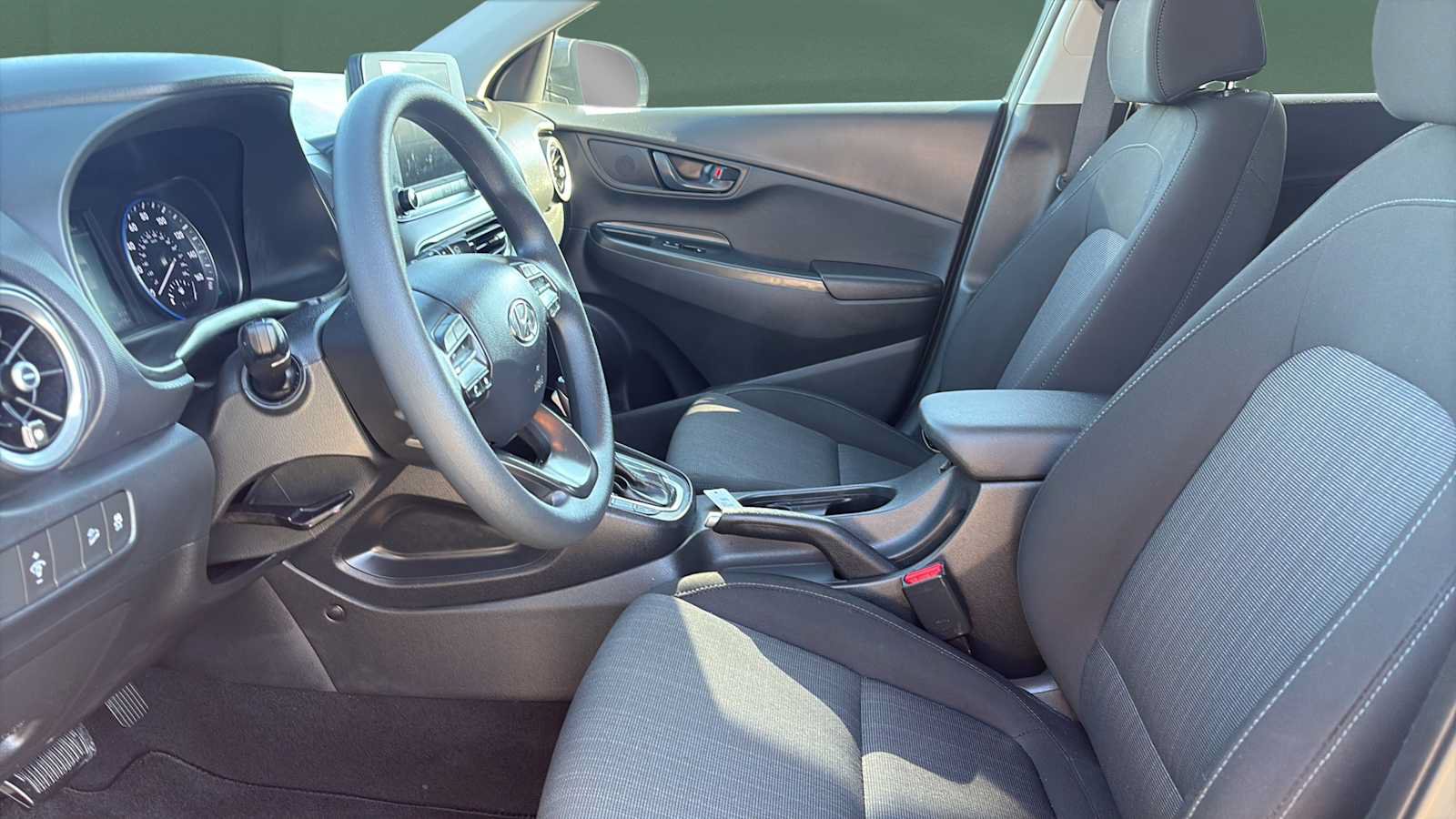 Used 2023 Hyundai Kona SEL AWD/4WD image 17