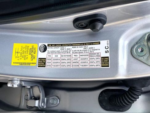 Used 2023 Toyota RAV4 XLE Premium image 34