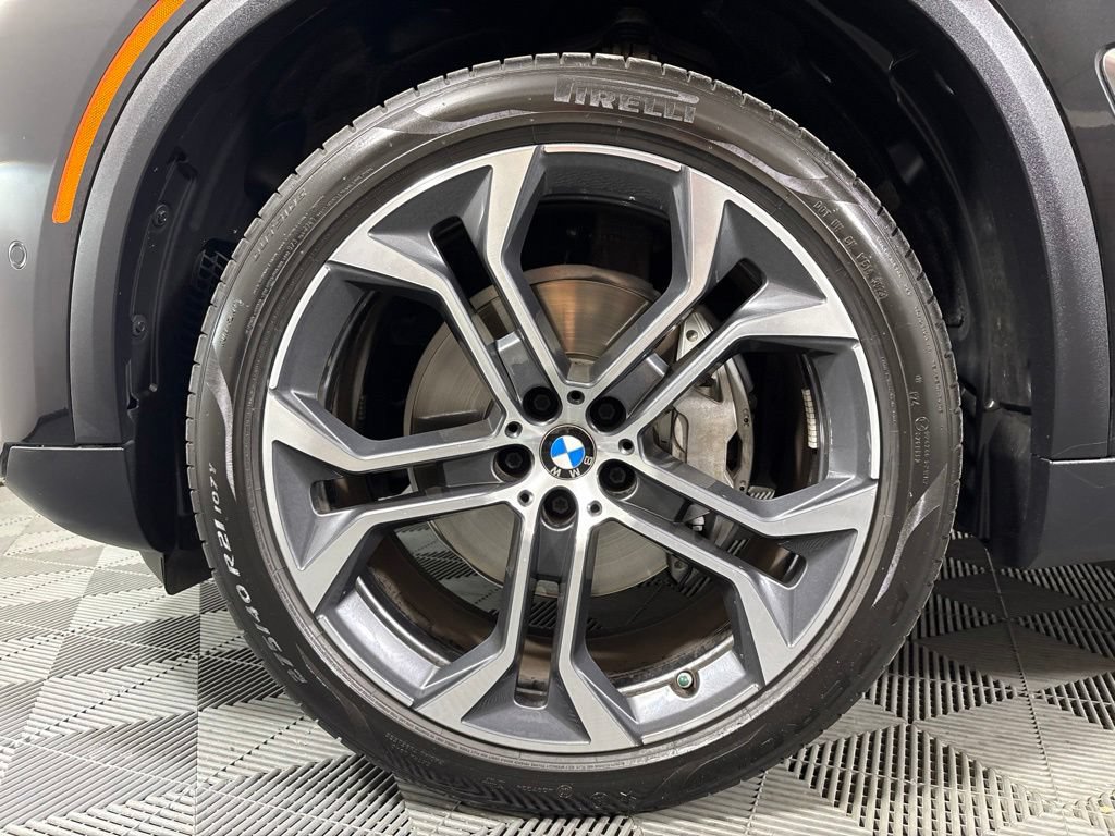 Certified 2024 BMW X5 sDrive40i w/ Premium Package RWD image 8