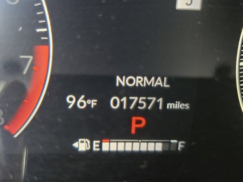 Used 2024 Honda HR-V LX image 23