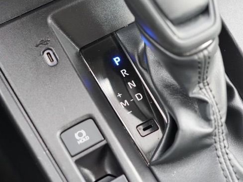 Used 2026 Toyota Corolla Cross L image 25