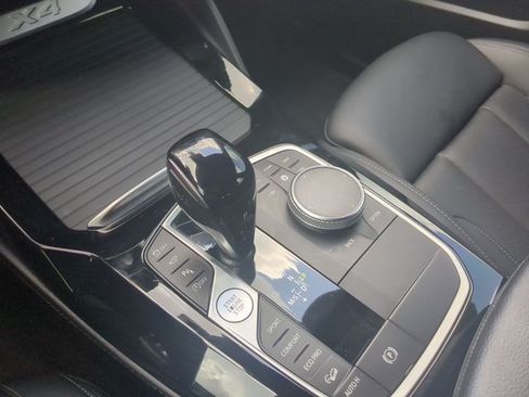 Used 2023 BMW X4 xDrive30i w/ M Sport Package AWD/4WD image 12