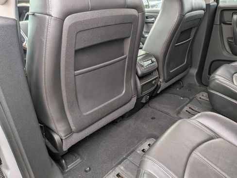 Used 2017 Chevrolet Traverse LT AWD/4WD image 17