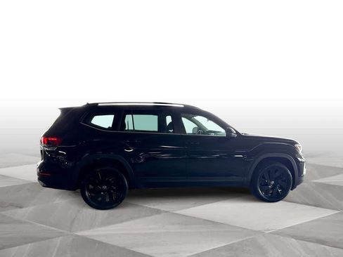Used 2026 Volkswagen Atlas SE FWD image 9