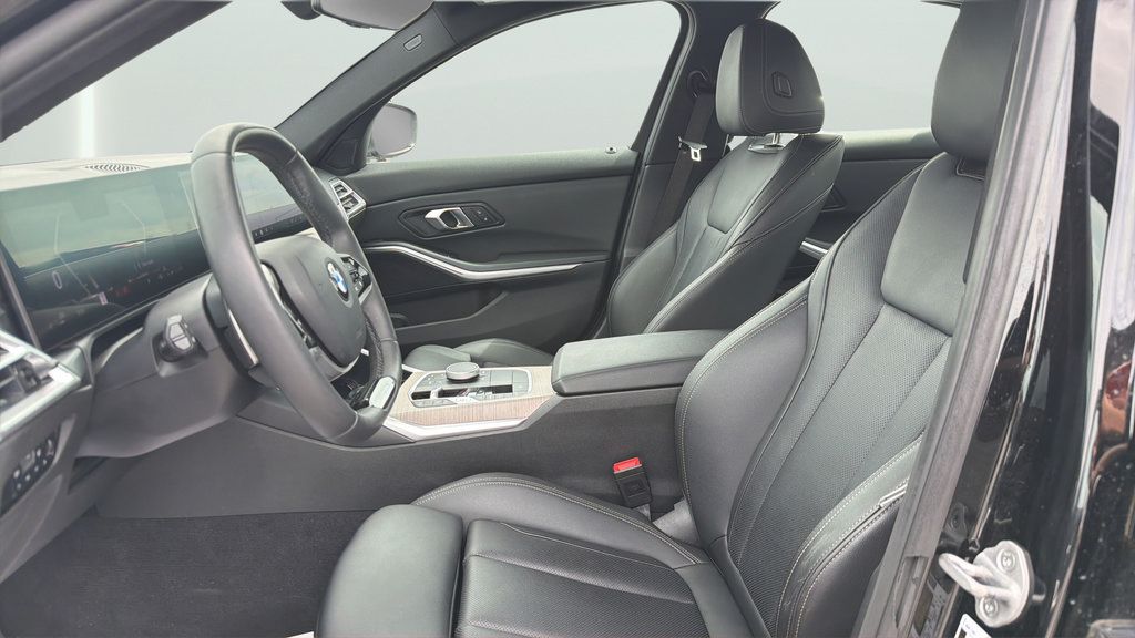 Used 2025 BMW 330i Sedan RWD image 19
