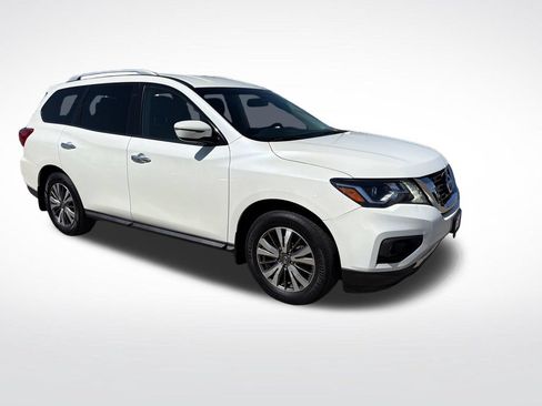 Used 2017 Nissan Pathfinder SV w/ Trailer Tow Package AWD/4WD image 7