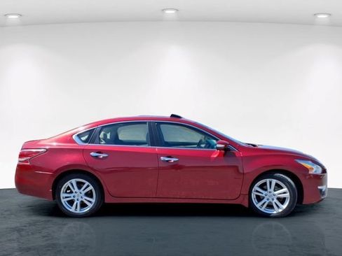 Used 2015 Nissan Altima 3.5 SL FWD image 5