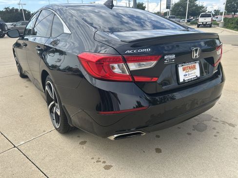 Used 2019 Honda Accord Sport image 6