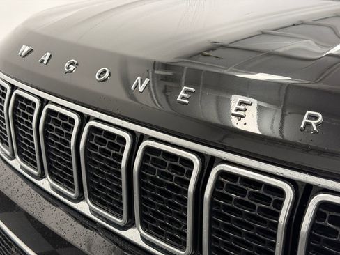 Used 2024 Jeep Wagoneer Series II AWD/4WD image 13