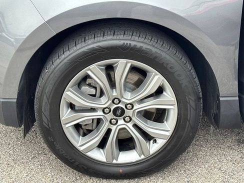 Used 2024 Ford Edge Titanium image 21