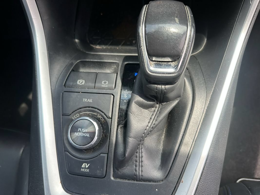 Used 2020 Toyota RAV4 XSE AWD/4WD image 20