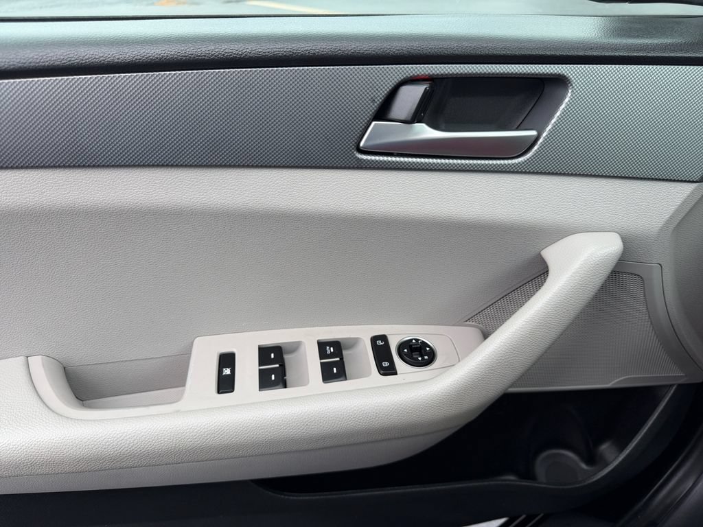 Used 2019 Hyundai Sonata ECO FWD image 11