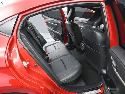 Certified 2025 Toyota Camry XSE image 31