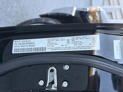 Used 2024 RAM 2500 Big Horn w/ Bed Utility Group image 33