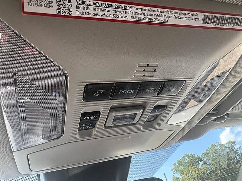 Used 2025 Toyota RAV4 XLE w/ Convenience Package AWD/4WD image 19