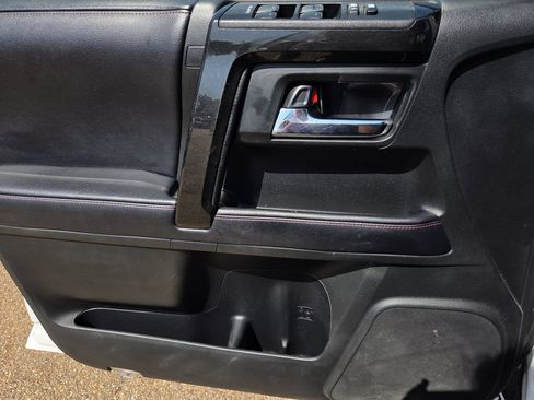 Used 2019 Toyota 4Runner TRD Pro AWD/4WD image 19