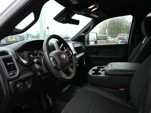 New 2026 RAM 2500 Tradesman w/ Chrome Appearance Group AWD/4WD image 9