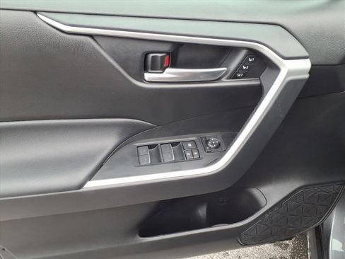 Used 2024 Toyota RAV4 XLE Premium image 12