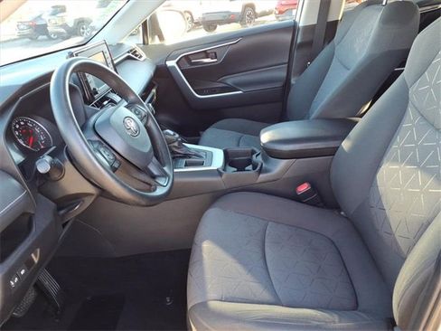 Used 2021 Toyota RAV4 XLE image 14