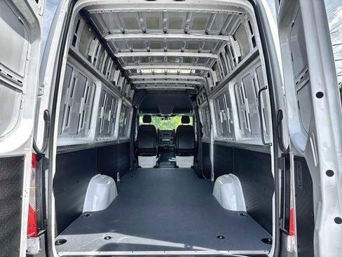 New 2026 Mercedes-Benz Sprinter 2500 image 16