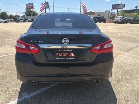 Used 2017 Nissan Altima 2.5 S w/ Power Driver Seat Package FWD image 4