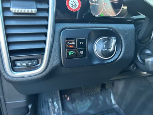 Used 2019 Porsche Cayenne image 22