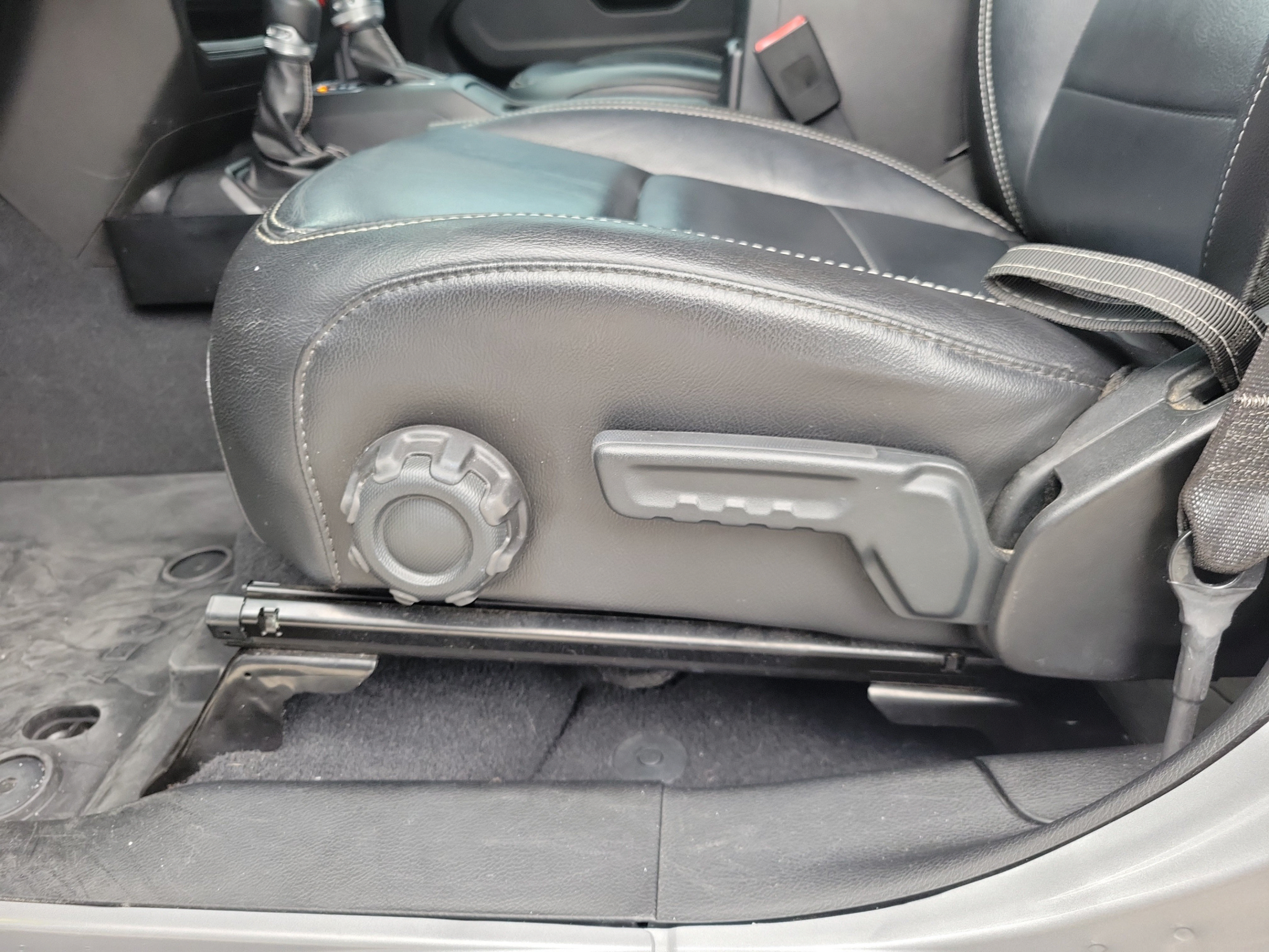 Used 2019 Jeep Wrangler Unlimited Sahara AWD/4WD image 19