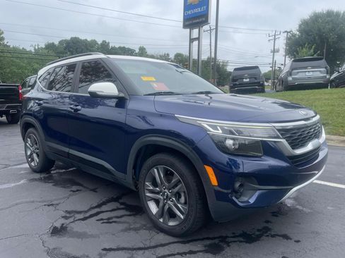Used 2021 Kia Seltos S FWD image 3