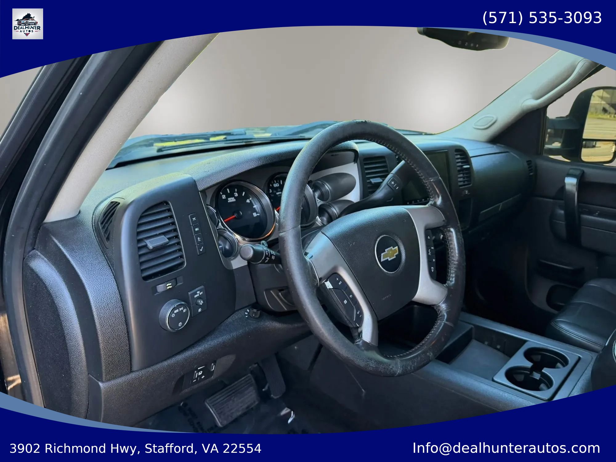 Used 2012 Chevrolet Silverado 2500 LT w/ Interior Plus Package AWD/4WD image 23