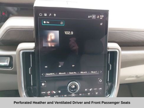 Used 2025 GMC Yukon XL Denali w/ Denali Reserve Package image 16