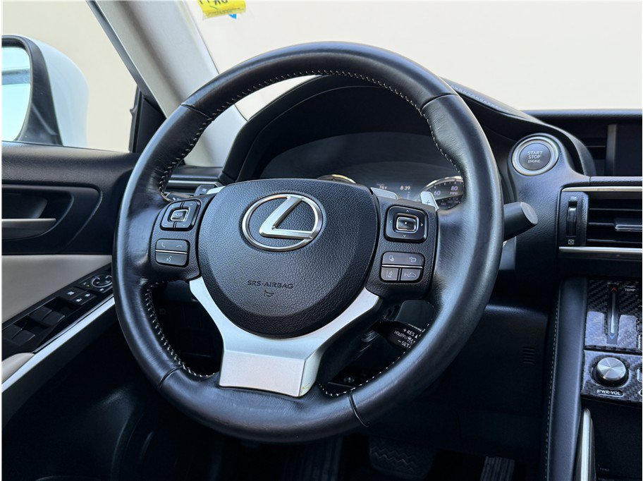 Used 2017 Lexus IS 200t RWD image 10