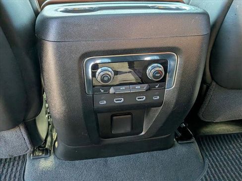 Used 2024 GMC Yukon Denali Ultimate AWD/4WD image 20