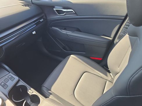 New 2026 Kia Sportage EX AWD/4WD image 16