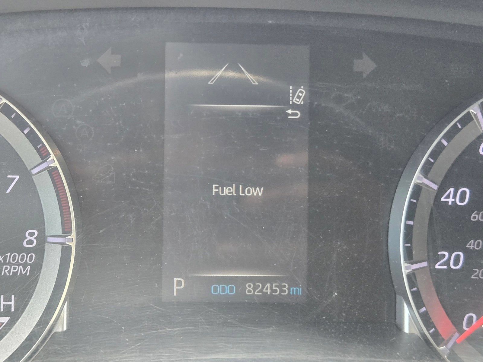 Used 2021 Toyota Highlander LE FWD image 24