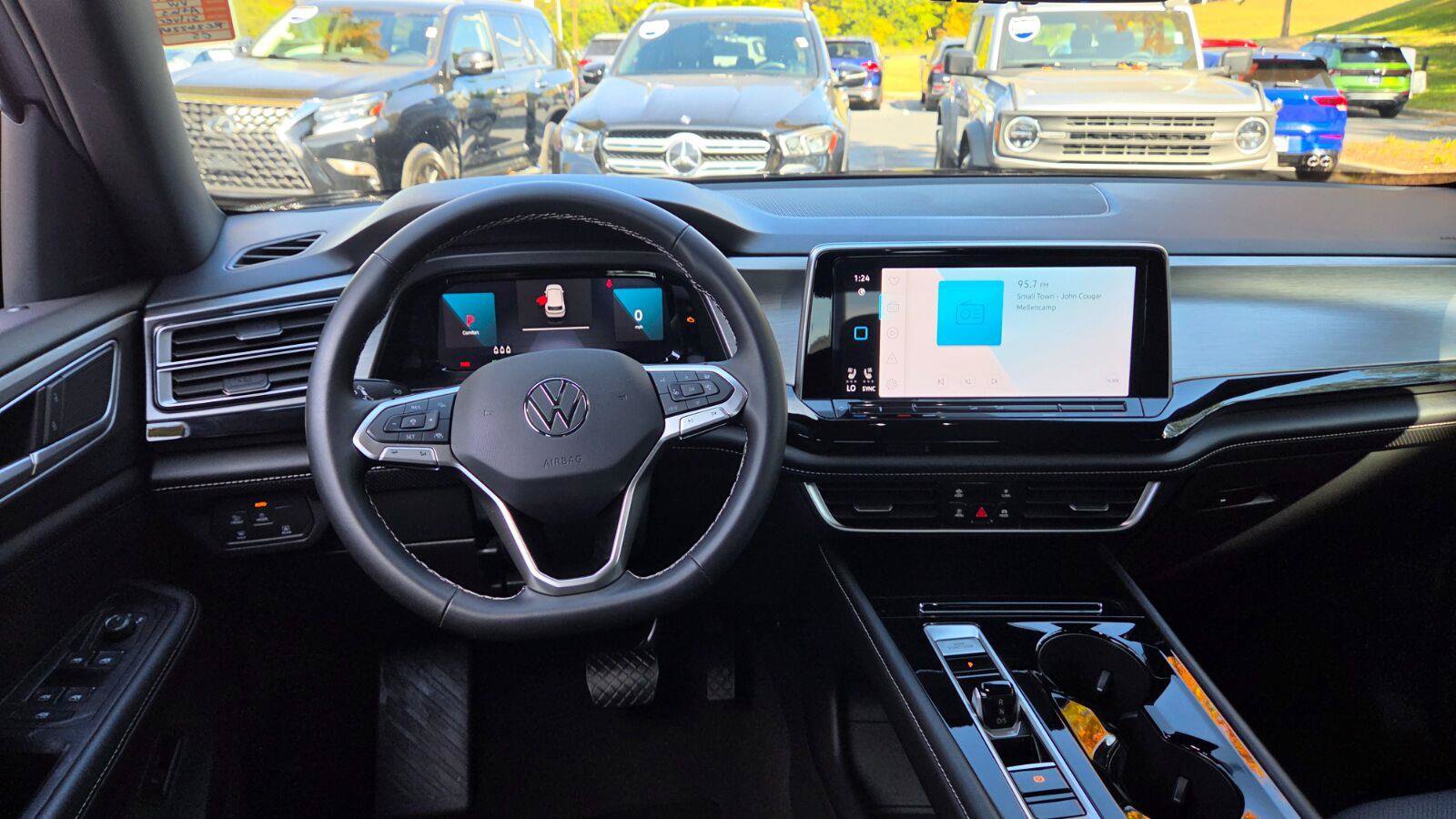 Used 2024 Volkswagen Atlas Cross Sport SE FWD image 23