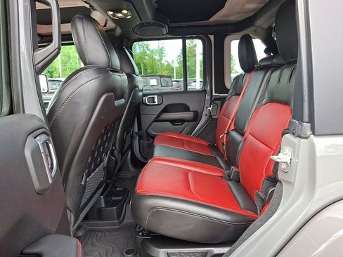 Used 2023 Jeep Wrangler Unlimited Rubicon 4xe AWD/4WD image 12