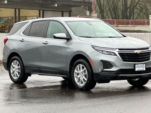 Used 2024 Chevrolet Equinox LT image 9