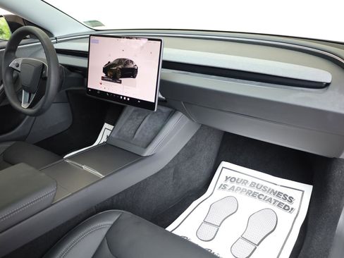 Used 2025 Tesla Model 3 Long Range RWD image 31