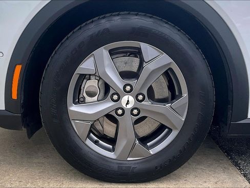 Used 2023 Ford Mustang Mach-E Select image 11