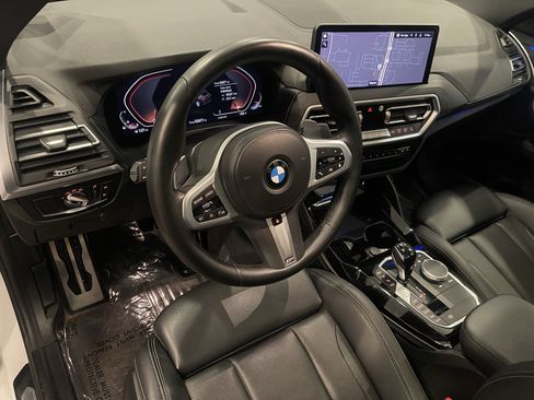 Used 2023 BMW X4 xDrive30i w/ M Sport Package image 10