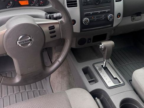 Used 2011 Nissan Frontier SV RWD image 14