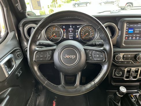 Used 2022 Jeep Wrangler Unlimited Sport AWD/4WD image 15
