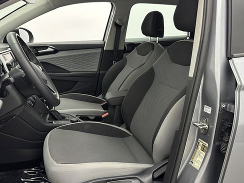 Used 2024 Volkswagen Taos S image 25