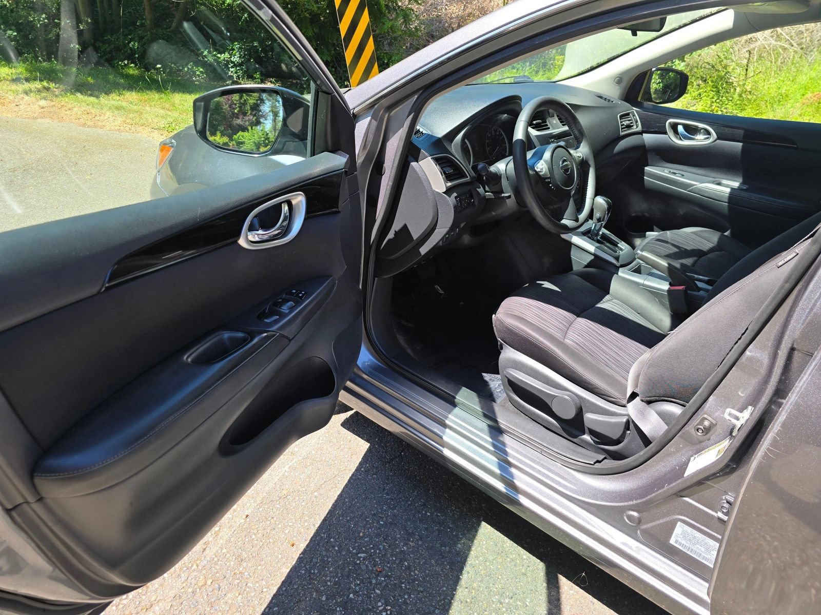 Used 2017 Nissan Sentra SV w/ Style Package FWD image 19