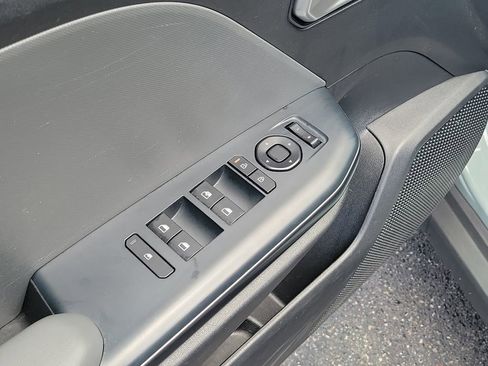 Used 2025 Kia K4 FWD image 21